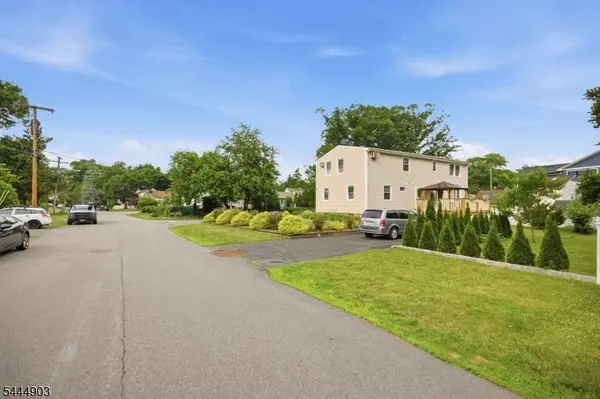 15 Spruce Pl, Denville Twp., NJ 07834