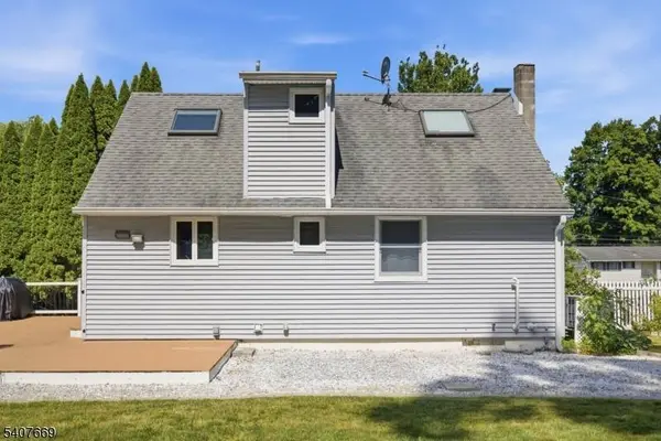 27 Jefferson Ter, Ogdensburg Boro, NJ 07439