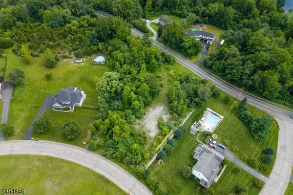 10 Palomino Trl, Vernon Twp., NJ 07462