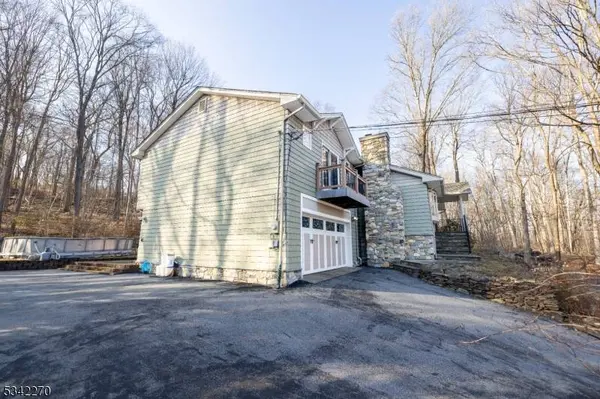 53 Lake Stockholm Ter, Hardyston Twp., NJ 07460
