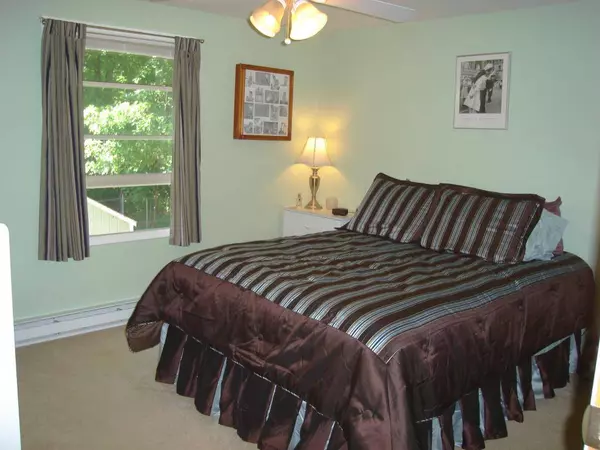 15 Lakeside Ave, Hardyston Twp., NJ 07460