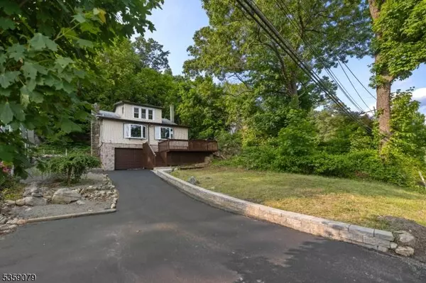 161 Lackawanna Dr, Byram Twp., NJ 07874