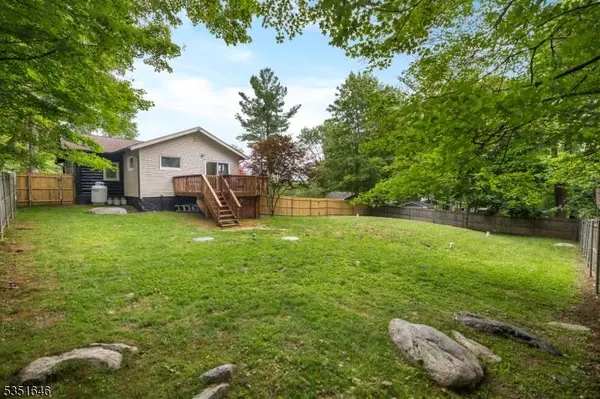 55 Hillside Ave, Jefferson Twp., NJ 07460