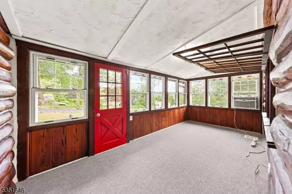 55 Hillside Ave, Jefferson Twp., NJ 07460