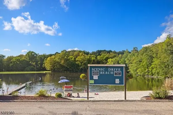 3 Sandy Hill Rd, Vernon Twp., NJ 07419