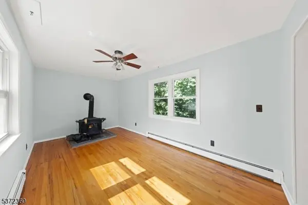 3 Sandy Hill Rd, Vernon Twp., NJ 07419