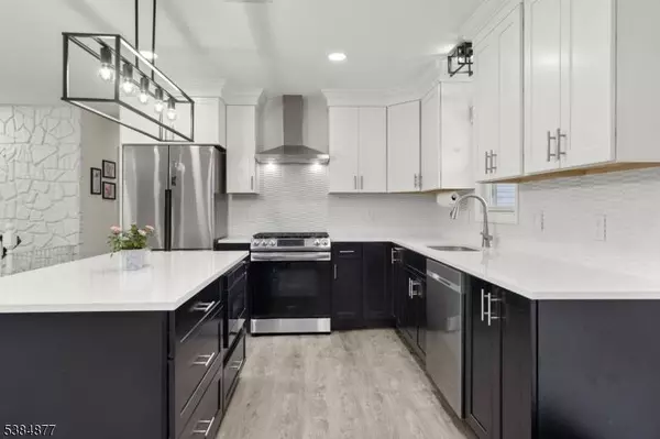 35 Richardsville Rd, Ogdensburg Boro, NJ 07439