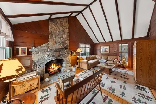 35 Seneca Trl, Sparta Twp., NJ 07871