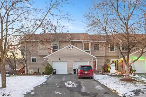 32 Rhea Run, Hampton Twp., NJ 07860