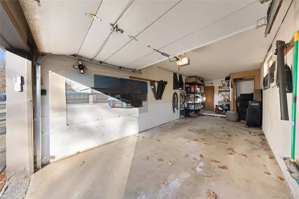 765 Sierra Vista LN, Valley Cottage, NY 10989