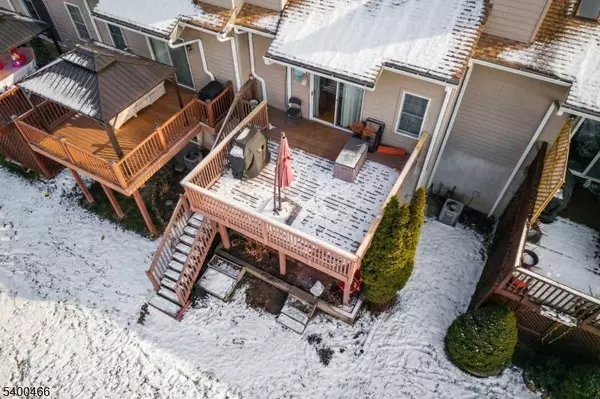 32 Rhea Run, Hampton Twp., NJ 07860