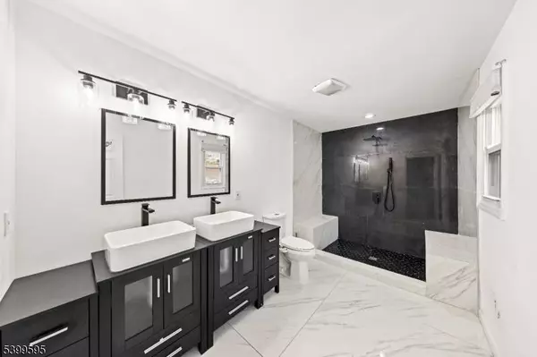 66 Silver Grove Rd, Hardyston Twp., NJ 07460