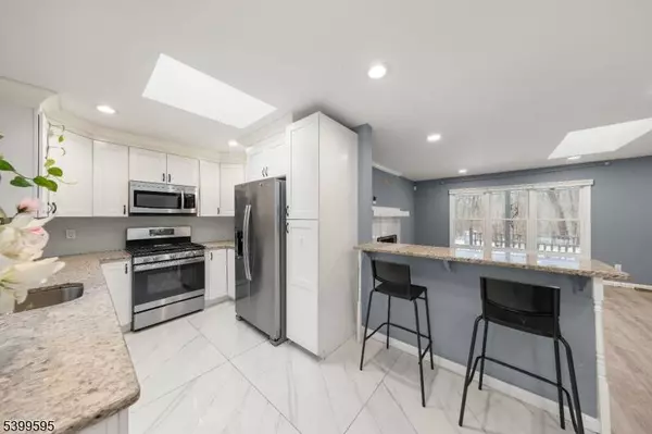 66 Silver Grove Rd, Hardyston Twp., NJ 07460