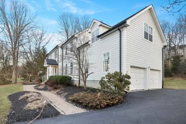 5 Hidden Valley Rd, Andover Twp., NJ 07860