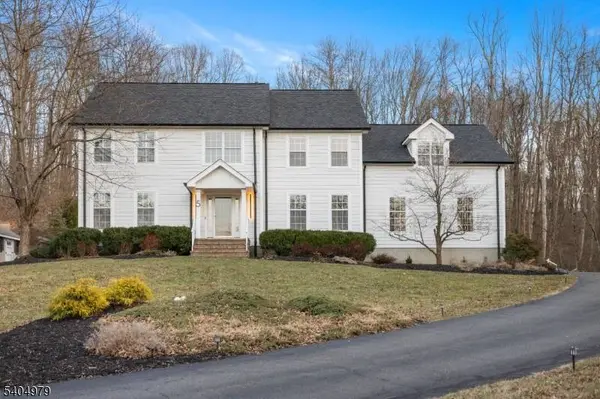 5 Hidden Valley Rd, Andover Twp., NJ 07860