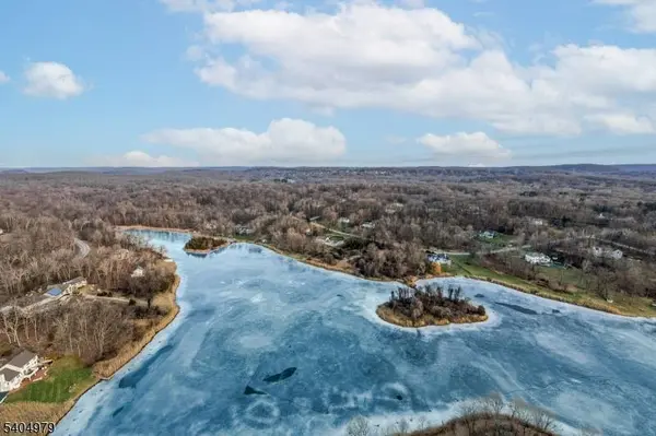 5 Hidden Valley Rd, Andover Twp., NJ 07860