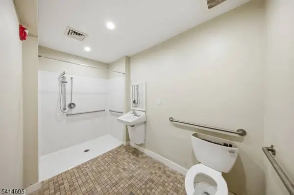 240 Longhouse Dr, West Milford Twp., NJ 07421