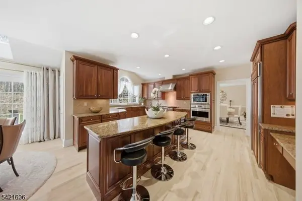 2 Stone Forge Rd, Green Twp., NJ 07821