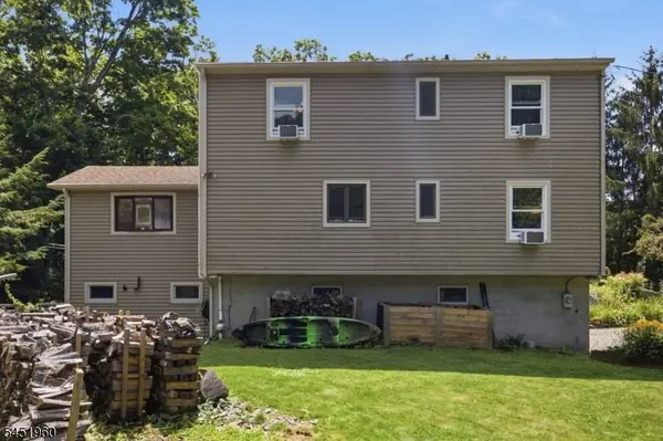 26 Lake Shore Rd W, Hardyston Twp., NJ 07460