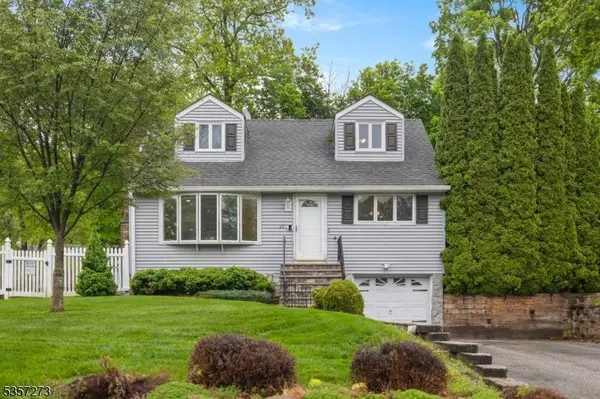 27 Jefferson Ter, Ogdensburg Boro, NJ 07439