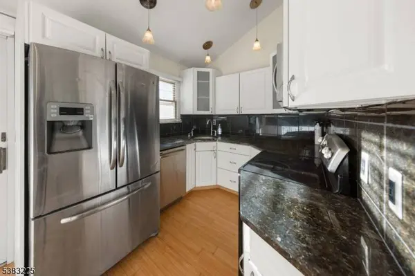 71 Panorama Dr, Vernon Twp., NJ 07461