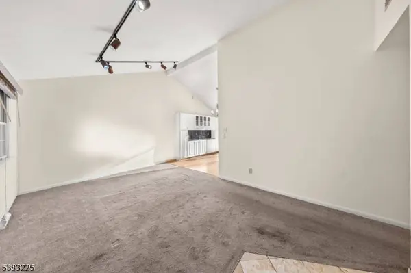 71 Panorama Dr, Vernon Twp., NJ 07461