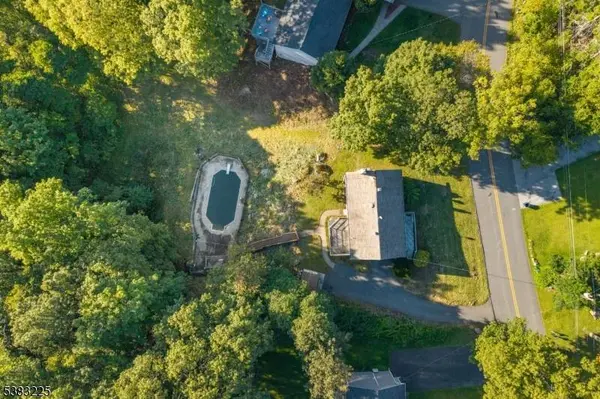 71 Panorama Dr, Vernon Twp., NJ 07461