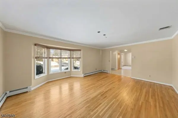 2 Mettle Ln, Roxbury Twp., NJ 07885