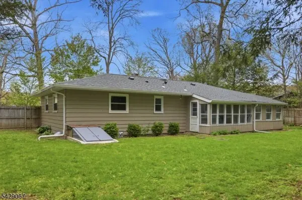 18 Belton St, Byram Twp., NJ 07874