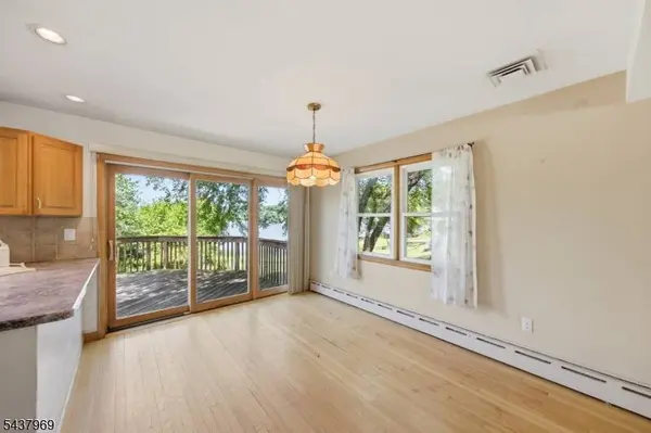 11 Koclas Dr, Netcong Boro, NJ 07857