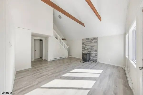 7 Winding Hill Rd, Vernon Twp., NJ 07462