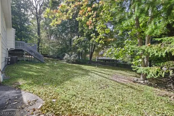 11 Colby Dr, Byram Twp., NJ 07821
