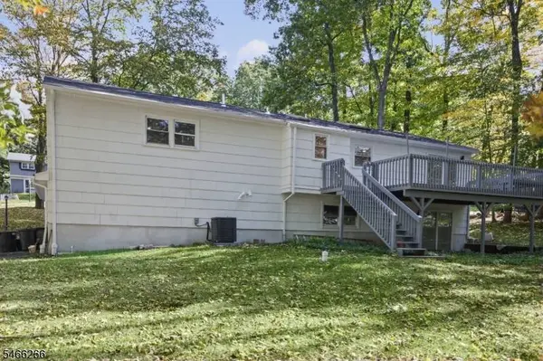 11 Colby Dr, Byram Twp., NJ 07821