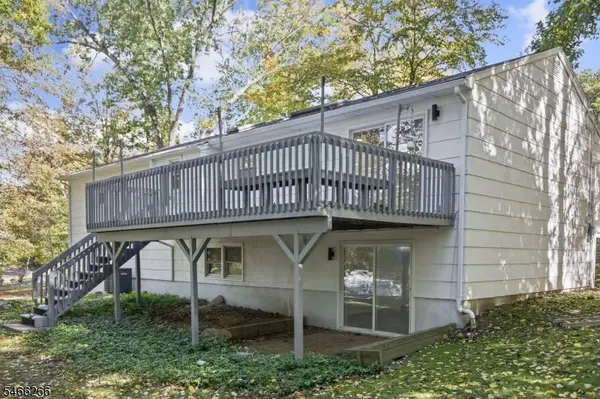 11 Colby Dr, Byram Twp., NJ 07821