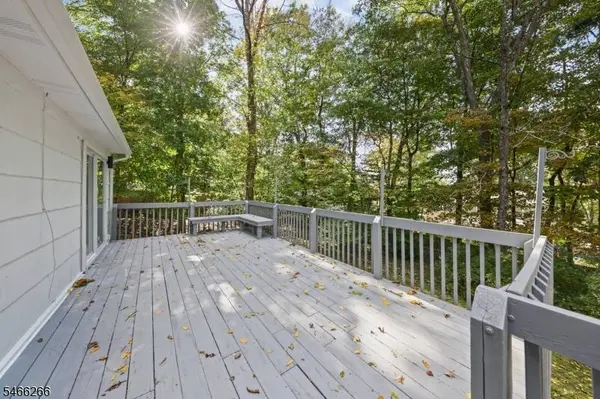 11 Colby Dr, Byram Twp., NJ 07821