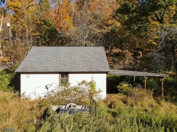 6 Mcneel Rd, Frankford Twp., NJ 07826