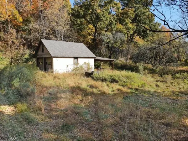 6 Mcneel Rd, Frankford Twp., NJ 07826
