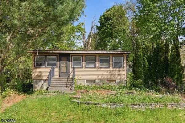 39 Fernwood Ave, Hardyston Twp., NJ 07460
