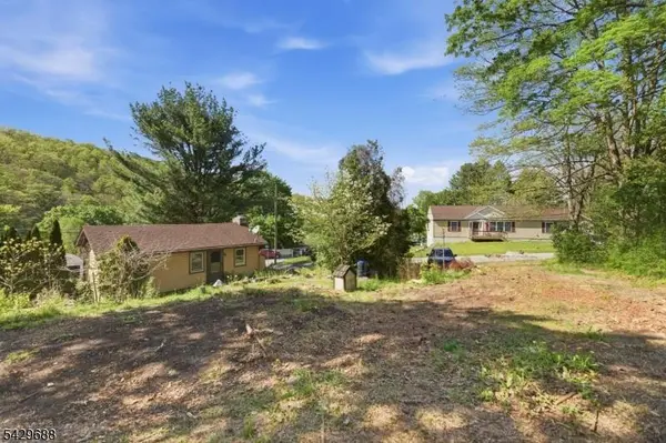 39 Fernwood Ave, Hardyston Twp., NJ 07460