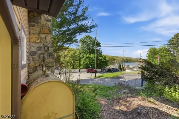 39 Fernwood Ave, Hardyston Twp., NJ 07460