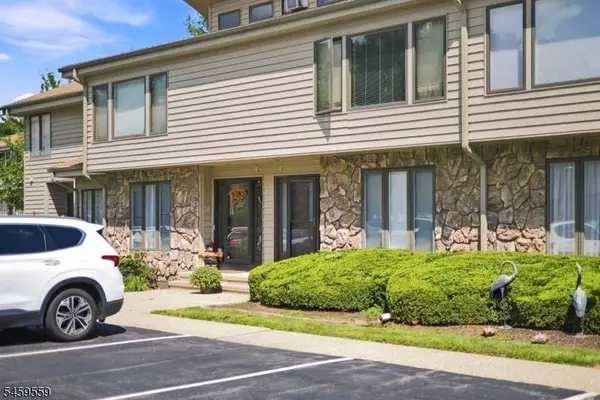 54 Cheyenne Rd, Andover Twp., NJ 07848