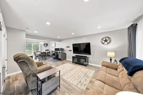 54 Cheyenne Rd, Andover Twp., NJ 07848