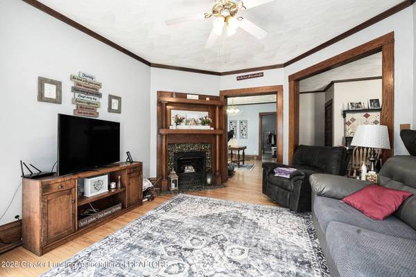 323 N Division ST, Carson City, MI 48811