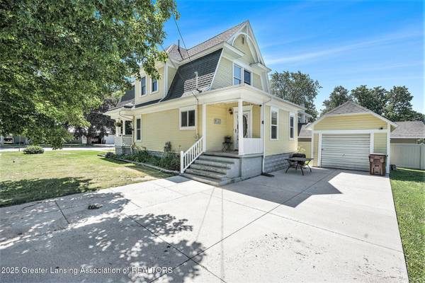 323 N Division ST, Carson City, MI 48811