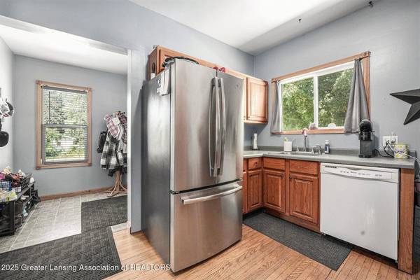 323 N Division ST, Carson City, MI 48811