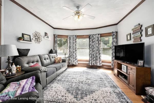 323 N Division ST, Carson City, MI 48811