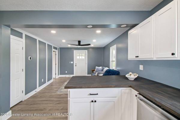 304 W Gibbs ST, St. Johns, MI 48879