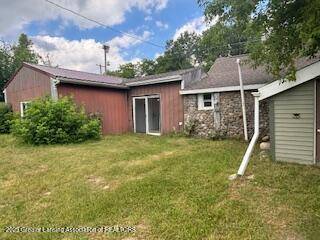 8425 N Holland RD, Six Lakes, MI 48886