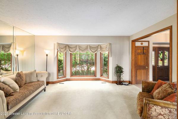 4701 Canyon Trail TRL, Lansing, MI 48917