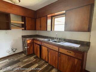 8425 N Holland RD, Six Lakes, MI 48886